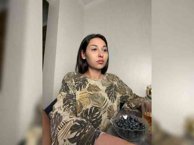 MolliKiana webcam