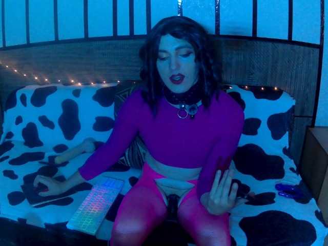 CarysLUXlive live webcam show