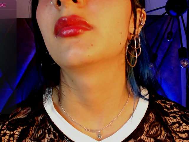 ArisSuarez's BongaCams show and profile