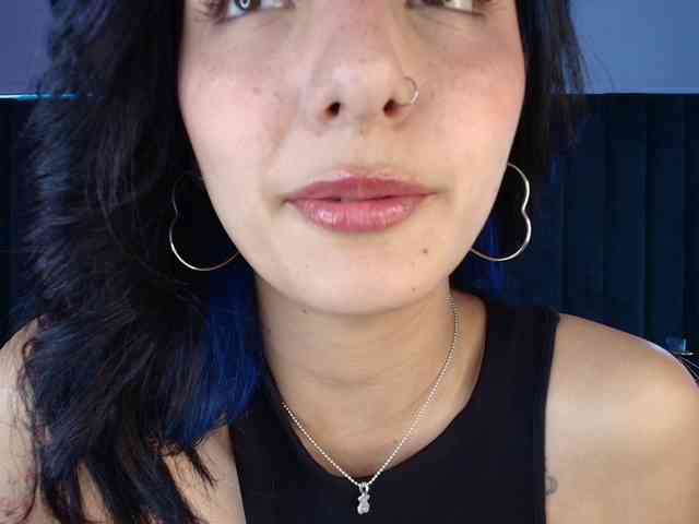 ArisSuarez webcam