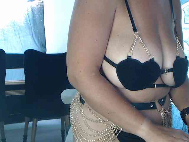Sweetbrownie webcam
