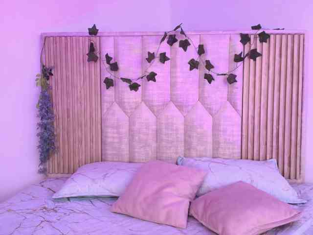 Ariana-Castillo webcam