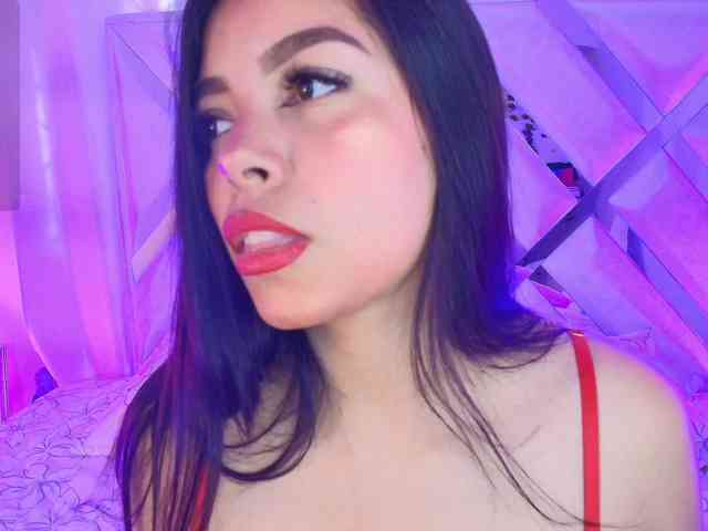 Ariana-Castillo webcam