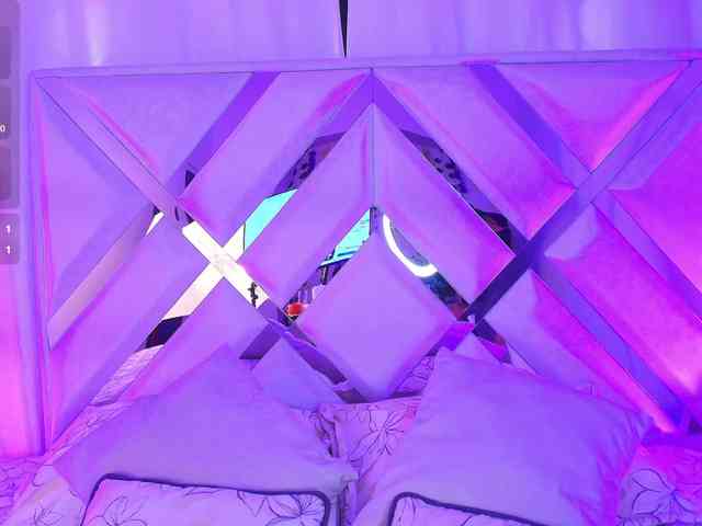 Ariana-Castillo webcam