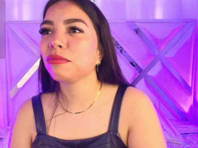 Ariana-Castillo webcam