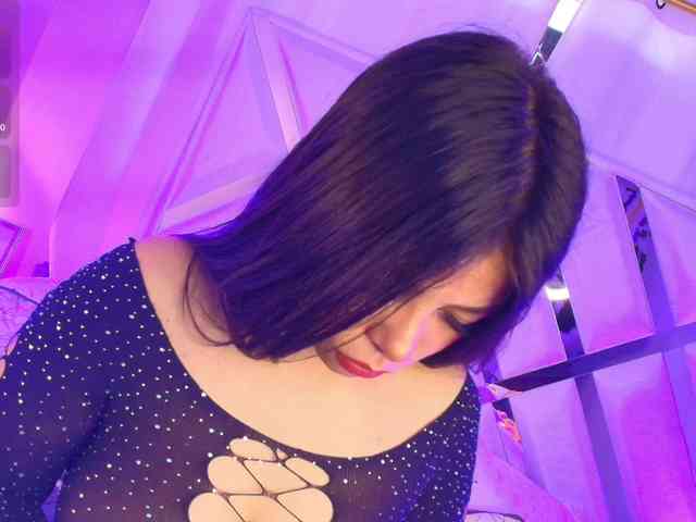 Ariana-Castillo webcam