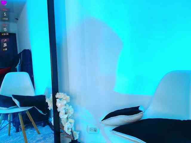 Ariana-Castillo webcam