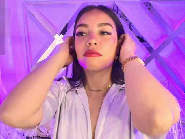 Ariana-Castillo webcam