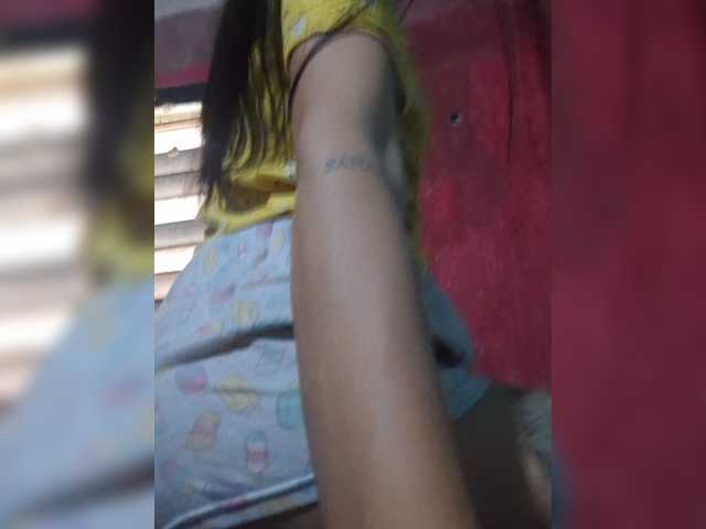 Esmeralda-2petit live cam on BongaCams