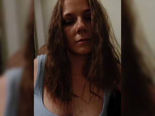 Vredina-2026 live cam on BongaCams