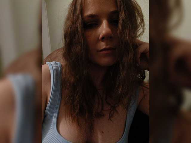 Vredina-2026 live cam on BongaCams