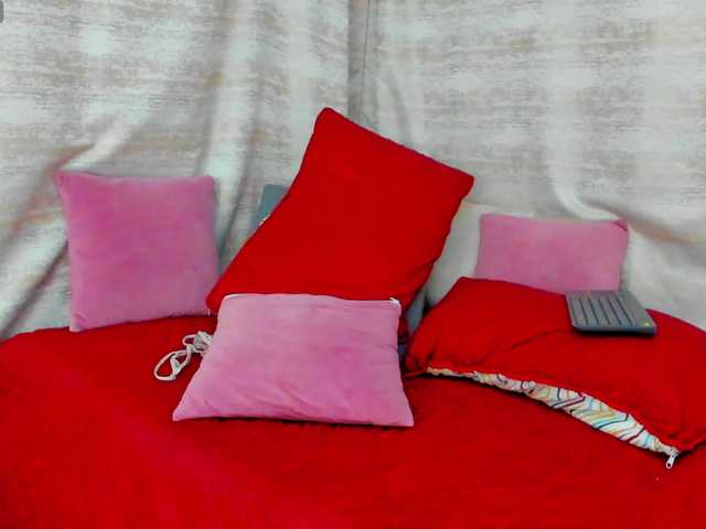 victoriaarousse25 live cam