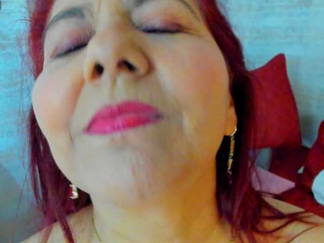 victoriaarousse25 live cam preview