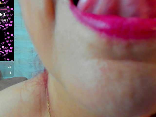 victoriaarousse25 live webcam show