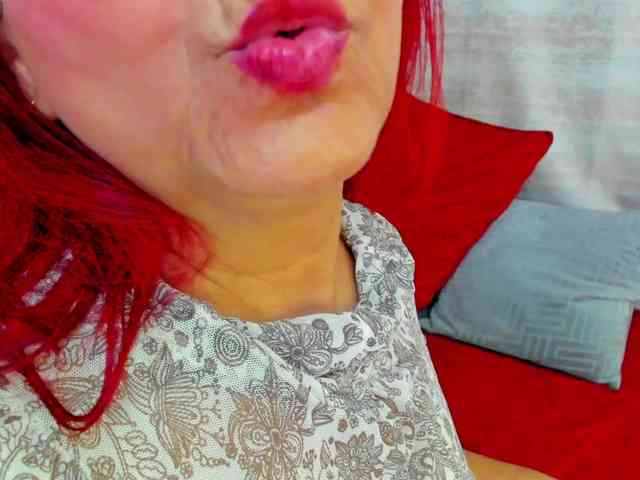victoriaarousse25 webcam