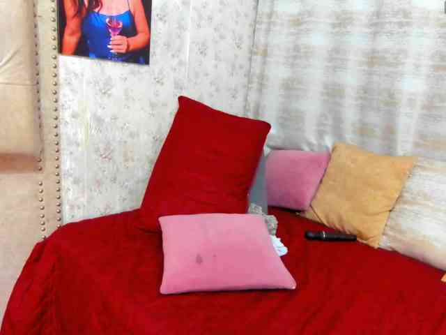 victoriaarousse25 webcam
