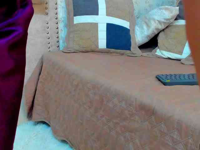 victoriaarousse25 webcam