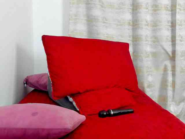 victoriaarousse25 webcam