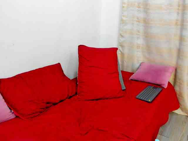 victoriaarousse25 webcam