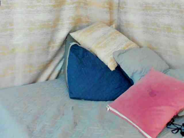 victoriaarousse25 webcam