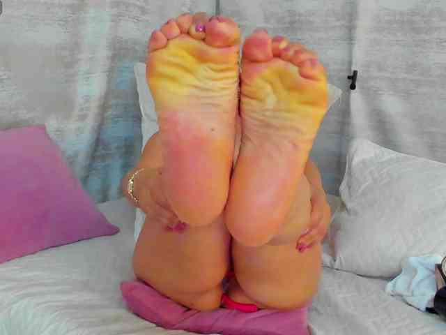 victoriaarousse25 webcam