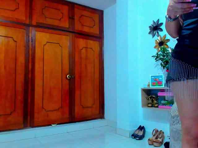 victoriaarousse25