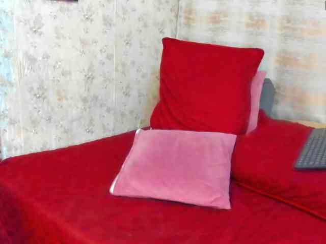 victoriaarousse25 webcam