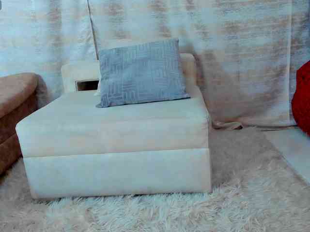 victoriaarousse25 webcam