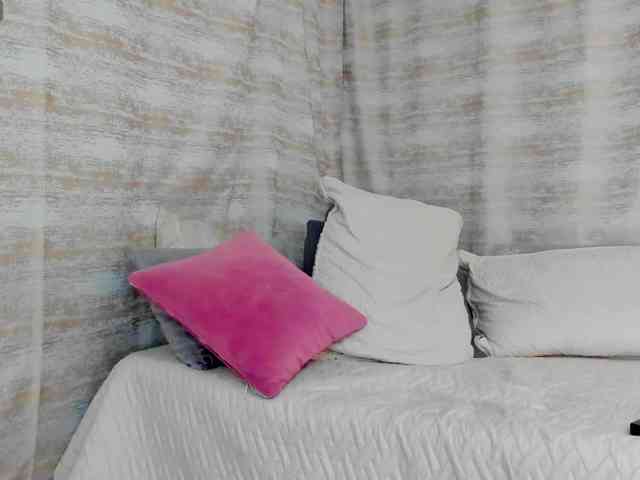 victoriaarousse25 webcam