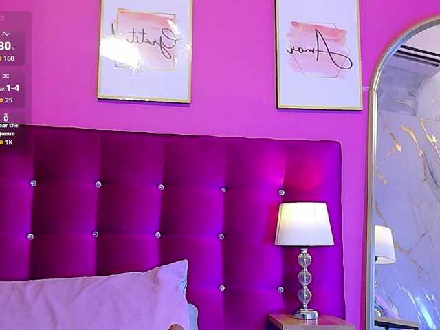 ThinPrincesss — live female cam