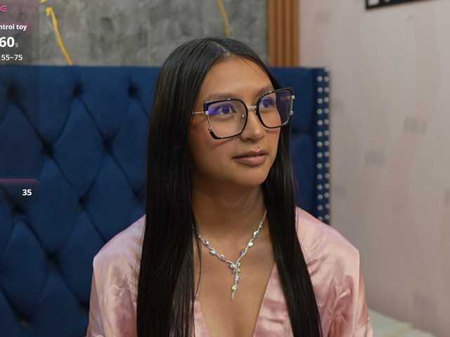 ThinPrincesss, en directo ahora en BongaCams