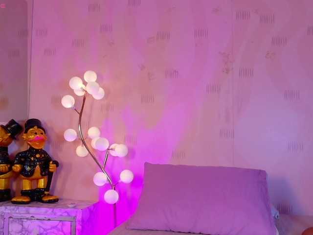 ThinPrincesss's BongaCams show and profile