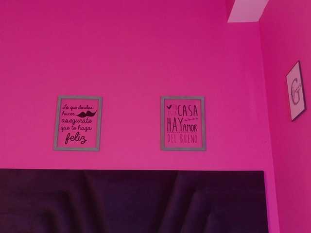 ThinPrincesss's BongaCams show and profile