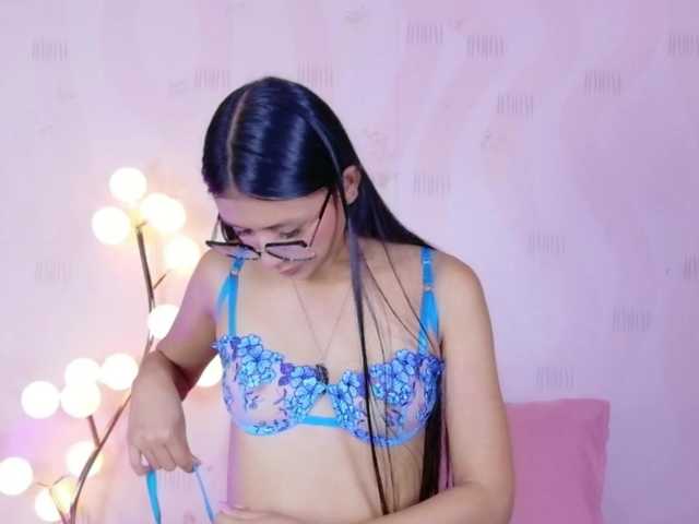 ThinPrincesss live cam on BongaCams
