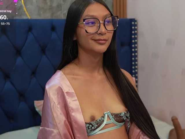 ThinPrincesss live cam on BongaCams