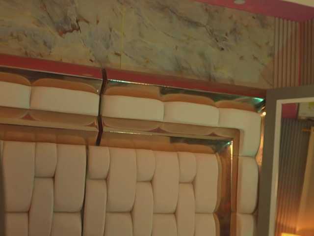 ThinPrincesss's BongaCams show and profile