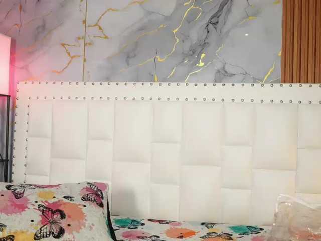 ThinPrincesss live cam on BongaCams