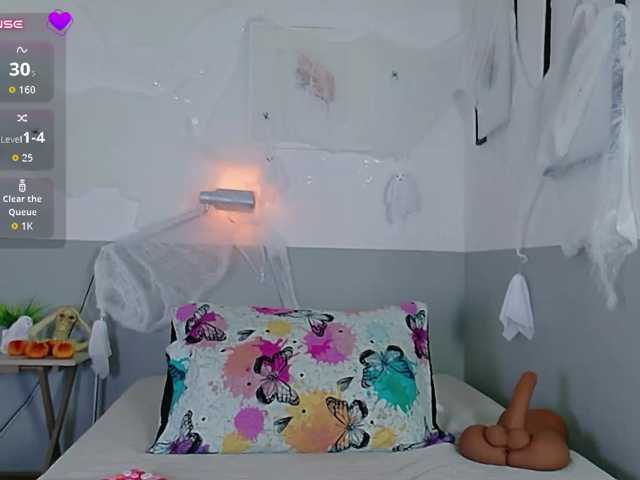 ThinPrincesss live cam on BongaCams