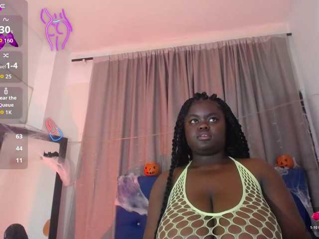 neighbor-ebony live cam on BongaCams