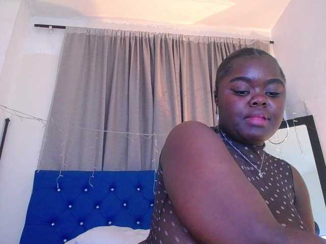 neighbor-ebony live cam on BongaCams
