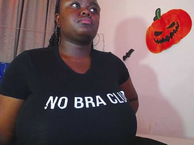 neighbor-ebony live cam on BongaCams