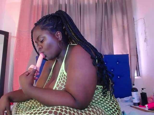 neighbor-ebony live cam on BongaCams