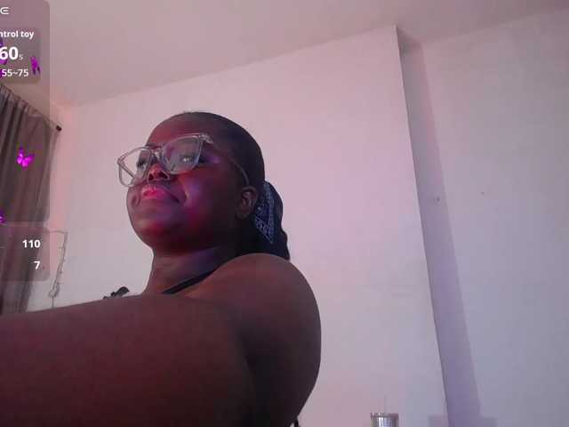 neighbor-ebony live cam on BongaCams