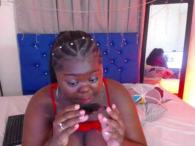 neighbor-ebony live cam on BongaCams