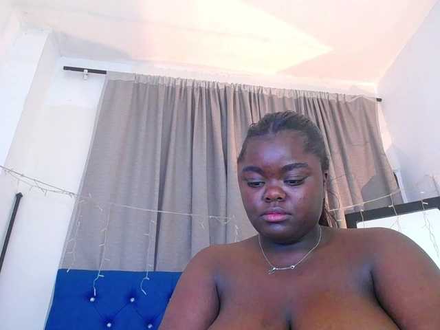 neighbor-ebony live cam on BongaCams