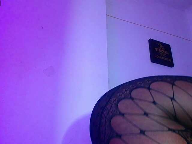 neighbor-ebony's BongaCams show and profile