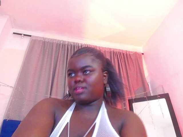 neighbor-ebony live cam on BongaCams