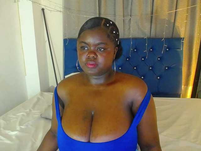 neighbor-ebony live cam on BongaCams