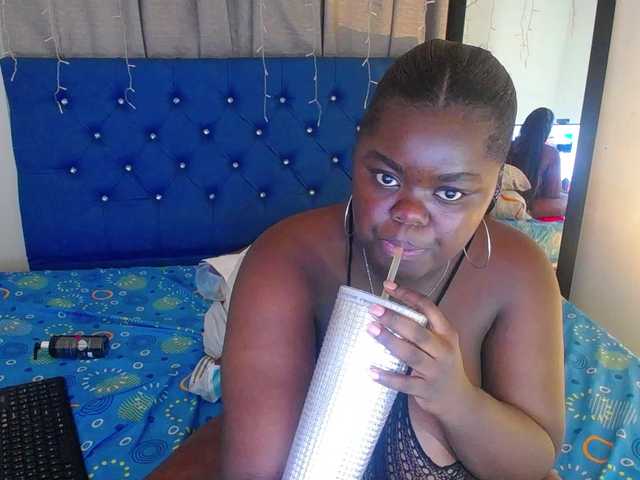 neighbor-ebony live cam on BongaCams