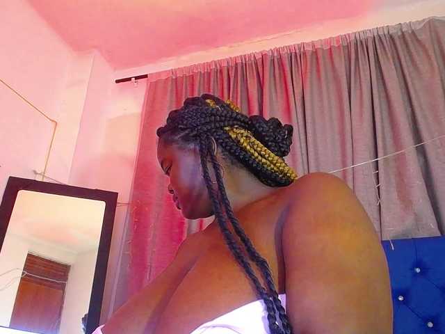 neighbor-ebony live cam on BongaCams